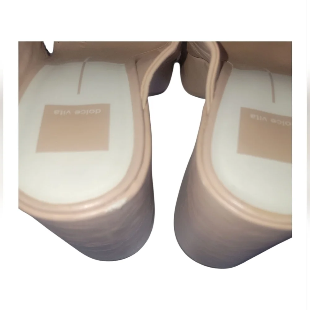Dolce Vita Women's Cream/Blush Faux Leather Crisscross  Chunky Heels Sandals 9.5